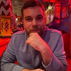 Meet your Posher, Tom